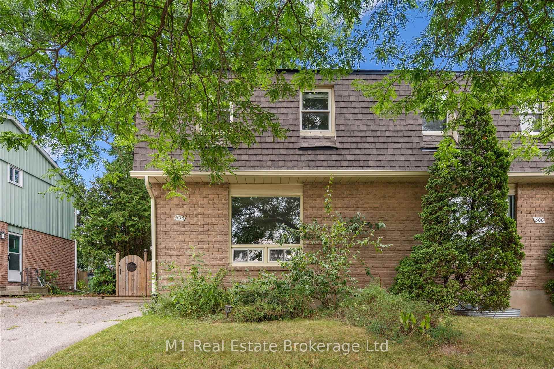Cole Rd Screen 304 Cole Road - M1 Real Estate Brokerage